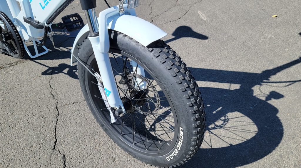 LECTRIC XP 3.0 Updated suspension with 50mm of travel and 20x3 inch knobby offroad tire 1