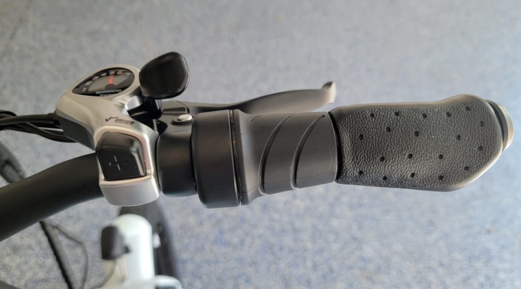 LECTRIC XP 3.0 right handlebar grip with twist throttle and shimano 7 speed thumb shifter
